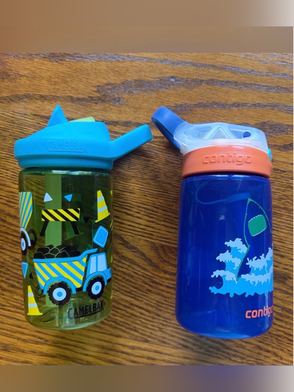 Contigo Blue Kids🦈 Water Bottle and CamelBak Green Construction🚧 Bottle 2-Pack